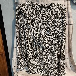 Ann Taylor Black and White Blouse